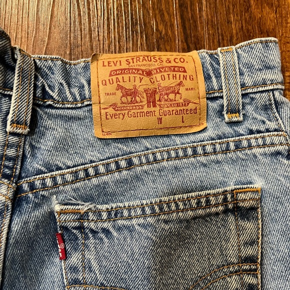 Levi’s shorts - Picture 4 of 5